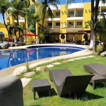 Country Village Hotel Cagayán de Oro Exterior foto