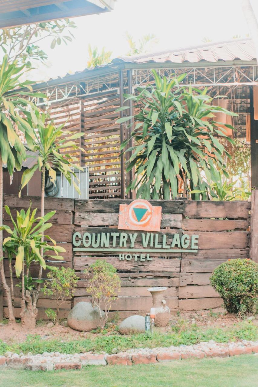 Country Village Hotel Cagayán de Oro Exterior foto